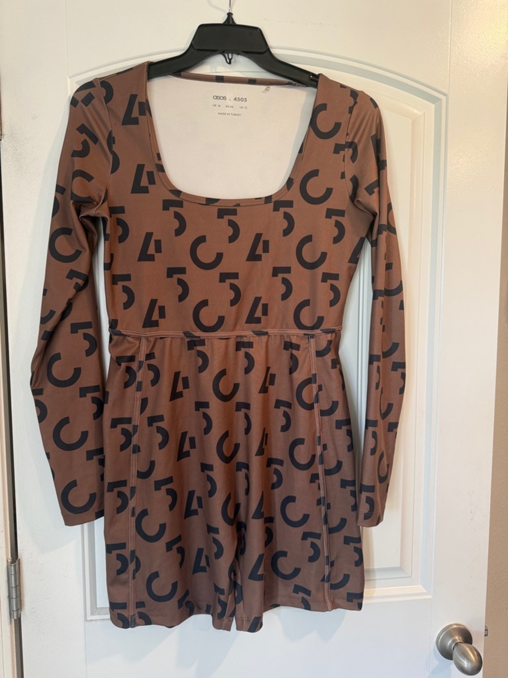 ASOS 4505 Long Sleeve Yoga Playsuit – Brown/Black Graphic Print Sz 12